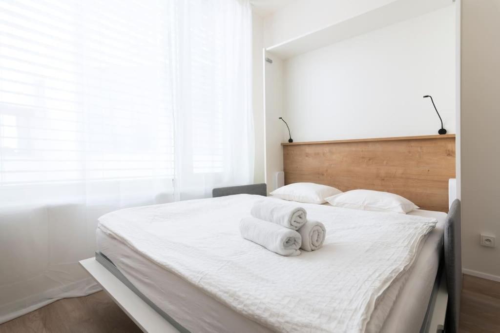 Tiny Flat, 1gb Wifi, Smart Tv, Air Condition Appartement *